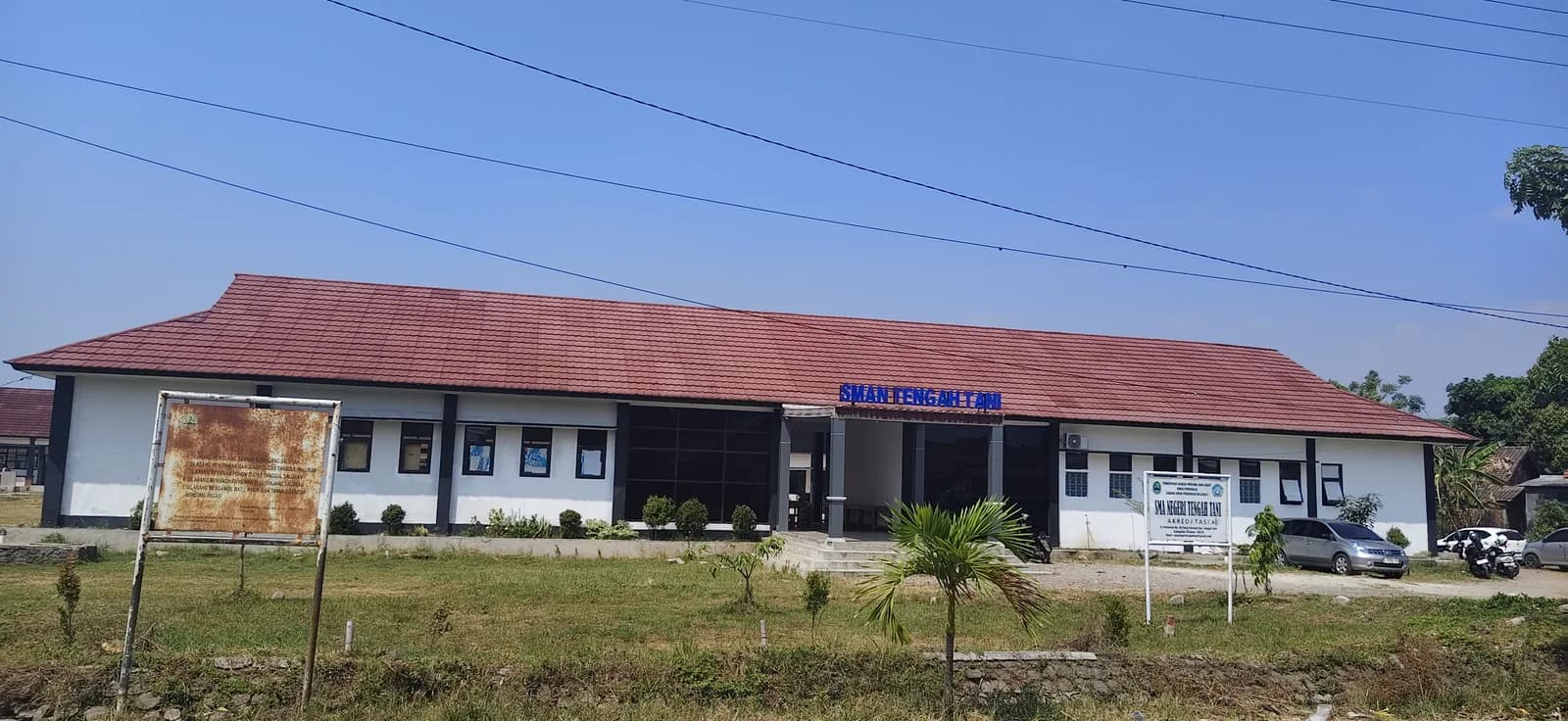 Bangunan sarana pendidikan di wilayah Desa Dawuan